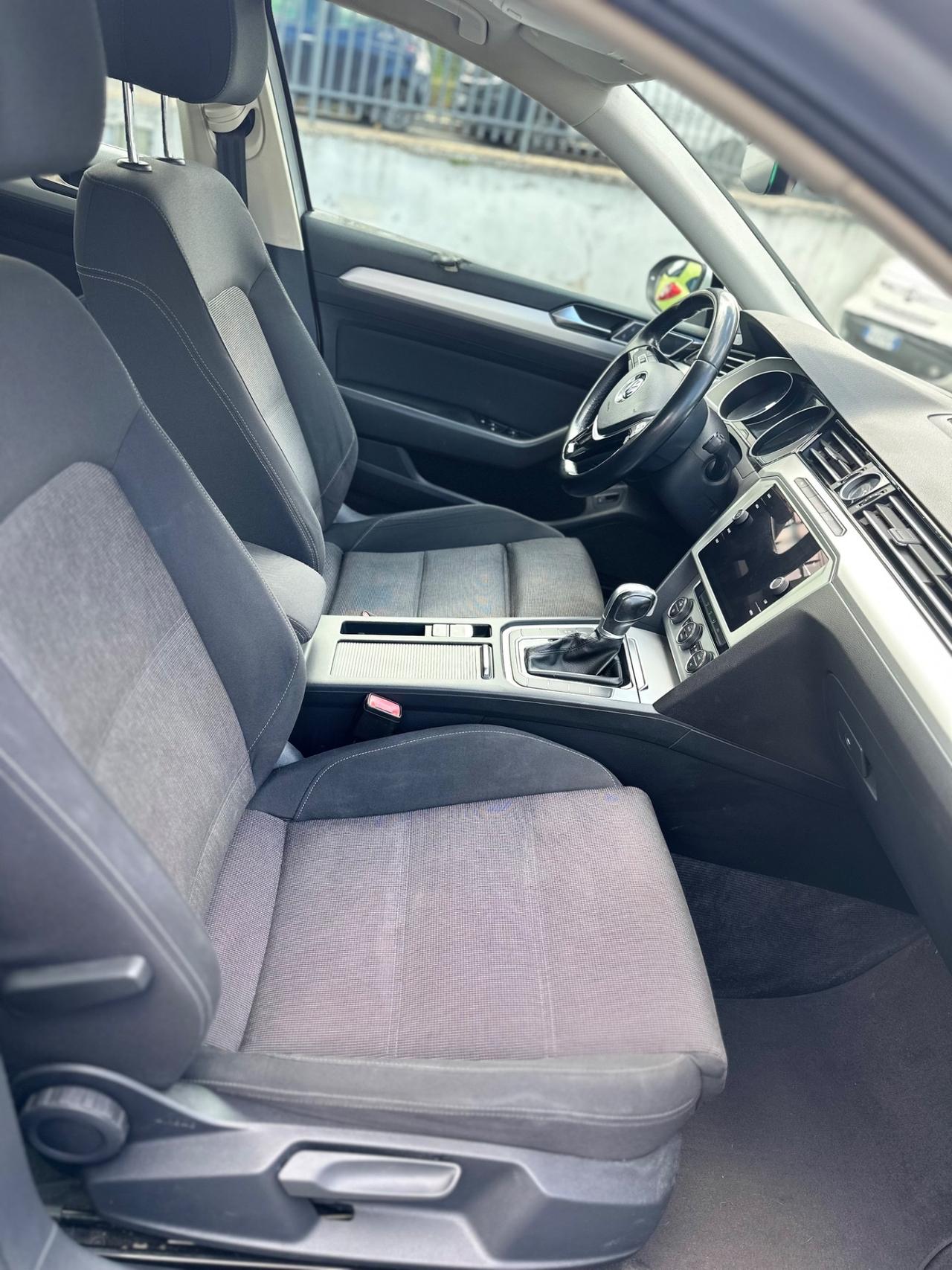 Volkswagen Passat 2.0 TDI DSG Business BlueMotion Technology