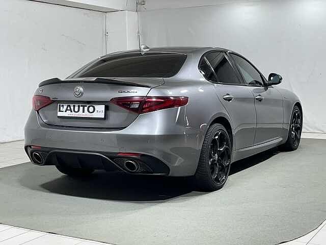 Alfa Romeo Giulia 2.2 Turbodiesel 210 CV AT8 AWD Q4 Veloce