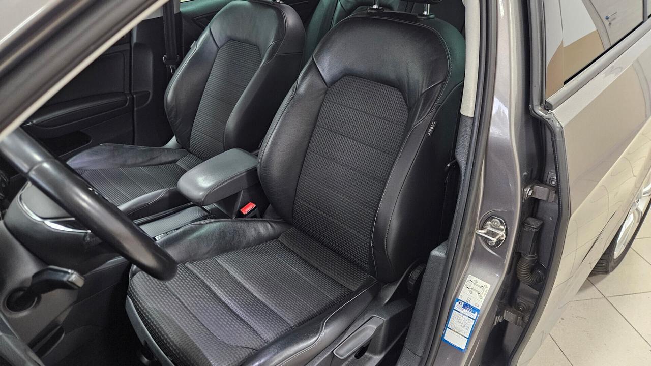 Volkswagen Golf 1.6 TDI DSG 5p. Highline BlueMotion Technology