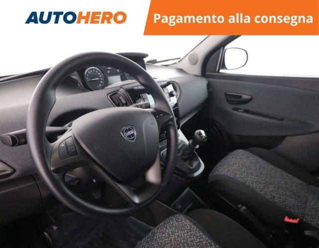 LANCIA Ypsilon 1.0 FireFly 5 porte S&S Hybrid Ecochic Silver
