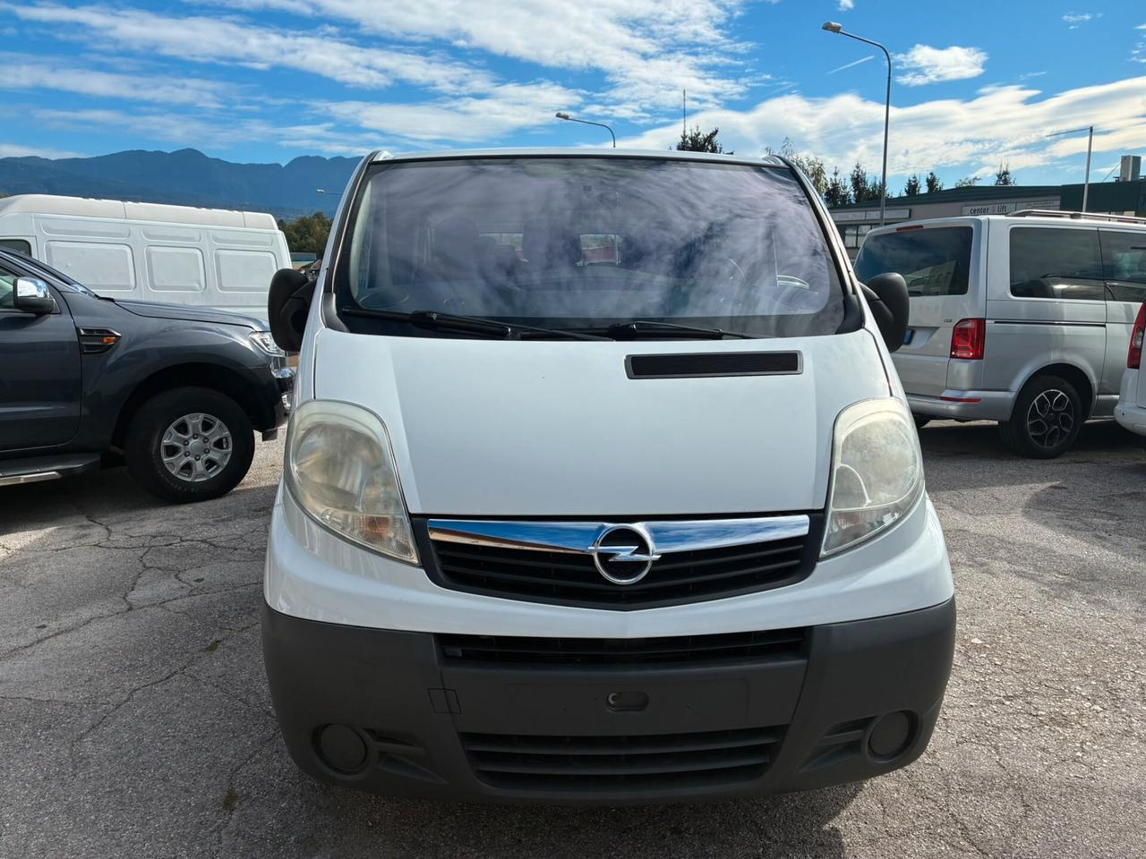 OPEL VIVARO 9POSTI 2.0 DCI PASSO LUNGO - GANCIO TRAINO
