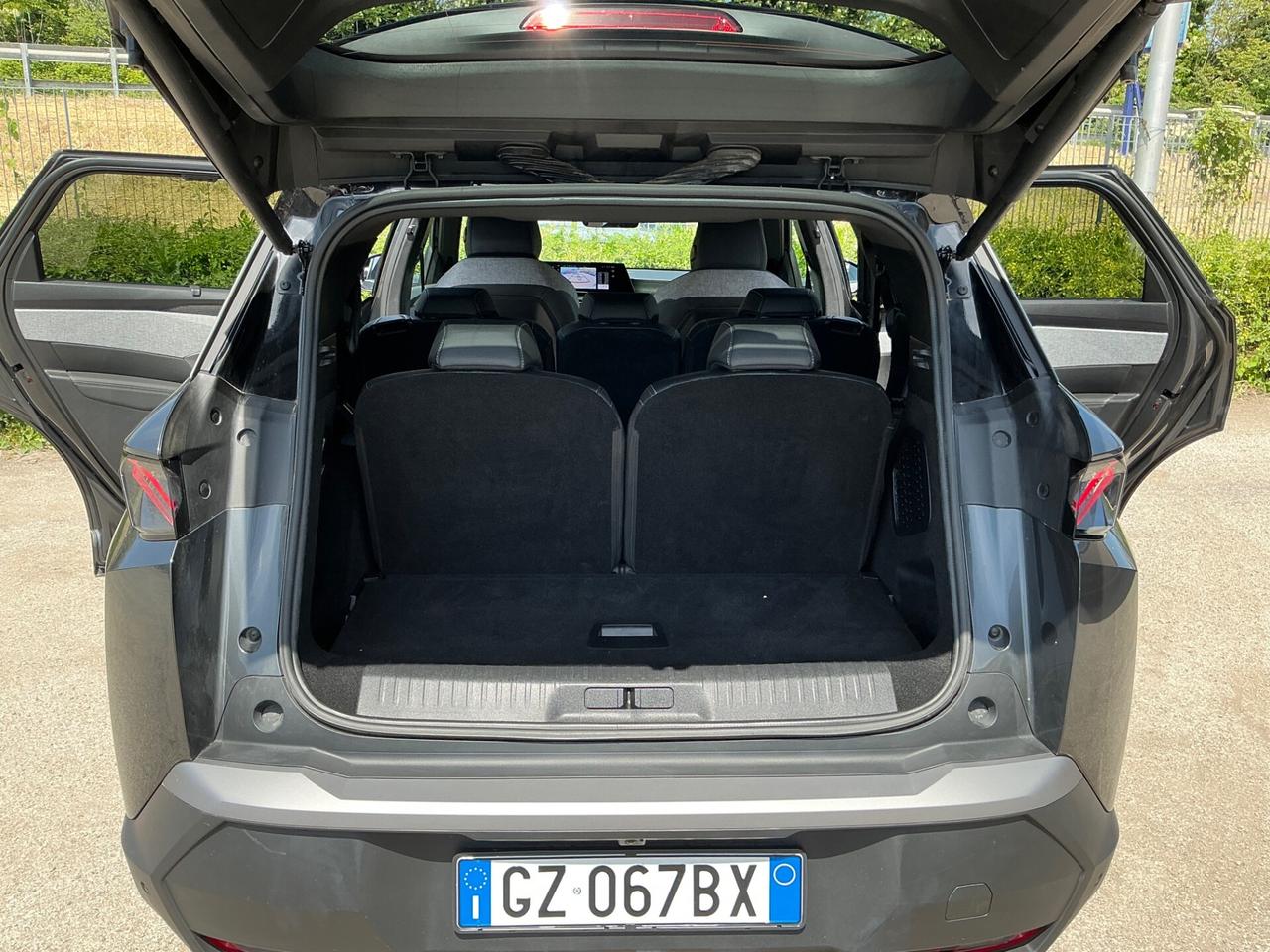 Peugeot 5008 1.2 Hybrid GT 145cv 7 Posti Automatico e-dcs6