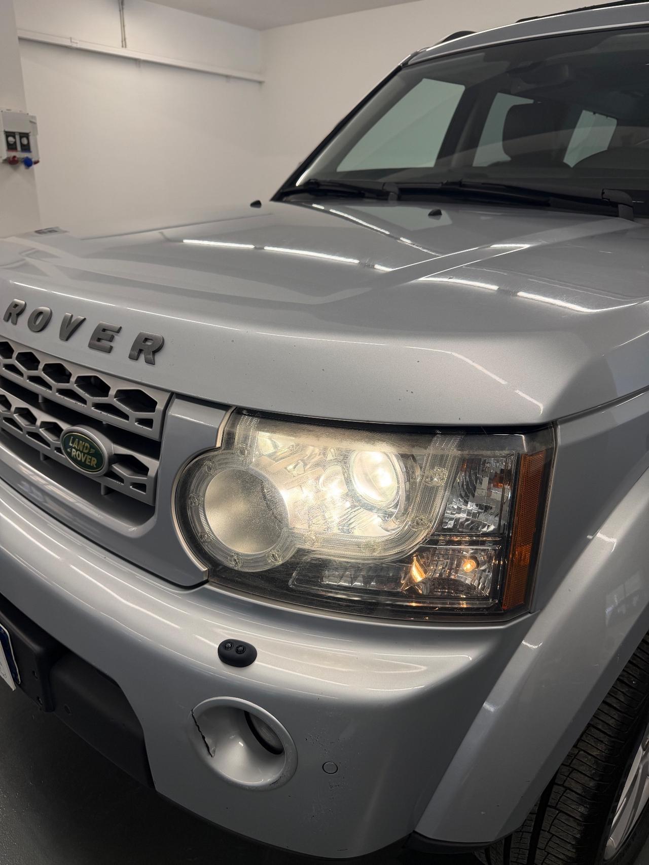 Land Rover Discovery 4 3.0 TDV6 HSE