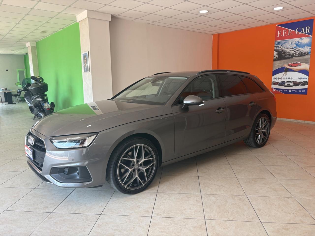 Audi A4 Avant 30 TDI/136 CV S tronic Business