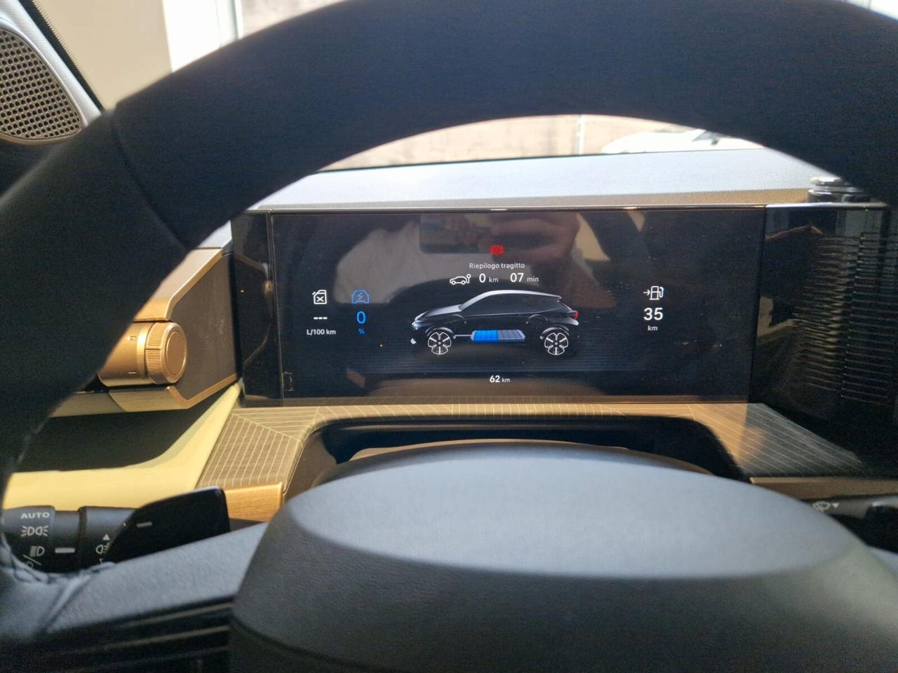 Lancia Ypsilon Hybrid e-DCT Edizione Cassina