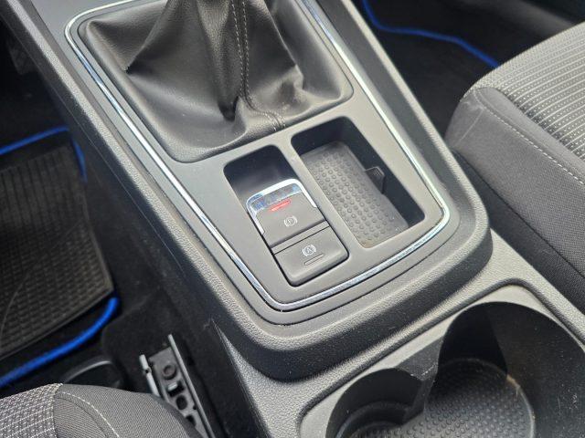 SEAT Leon 1.6 TDI 115 CV ST Style LED Navi ACC Radar SensPAR