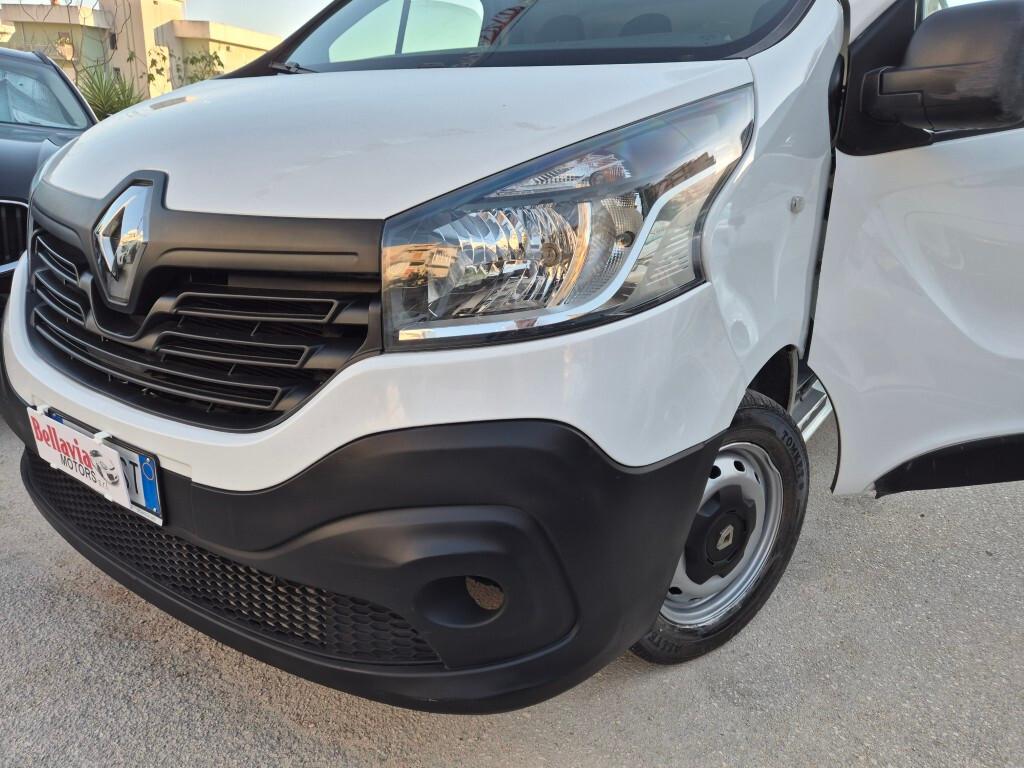 Renault Trafic 1.6 dci 120cv 3 posti L1 H1