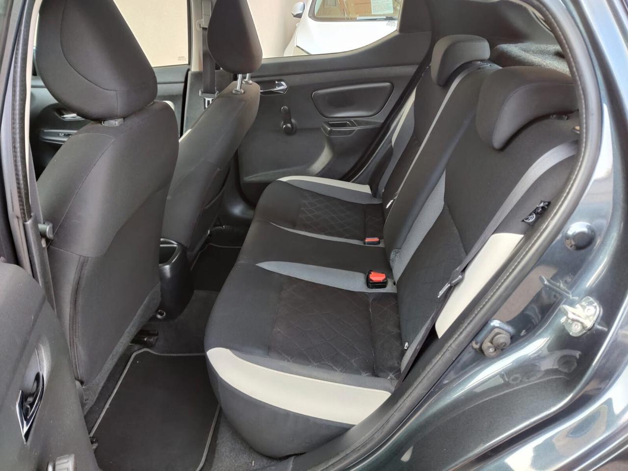 Nissan Micra 1.0 Benzina