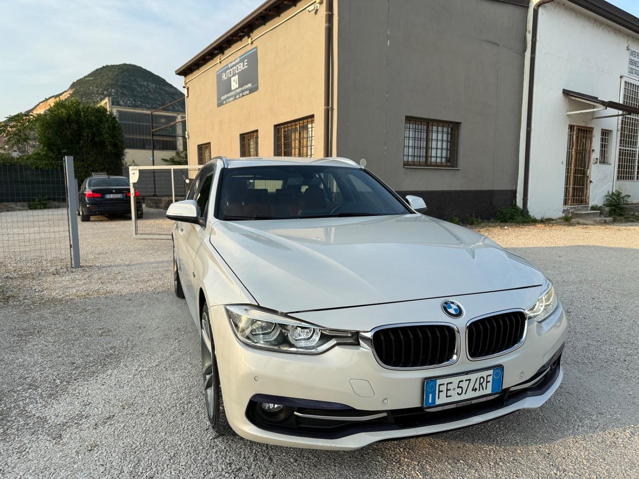 Bmw 320 320d Touring Sport Navi+Led+Pelle