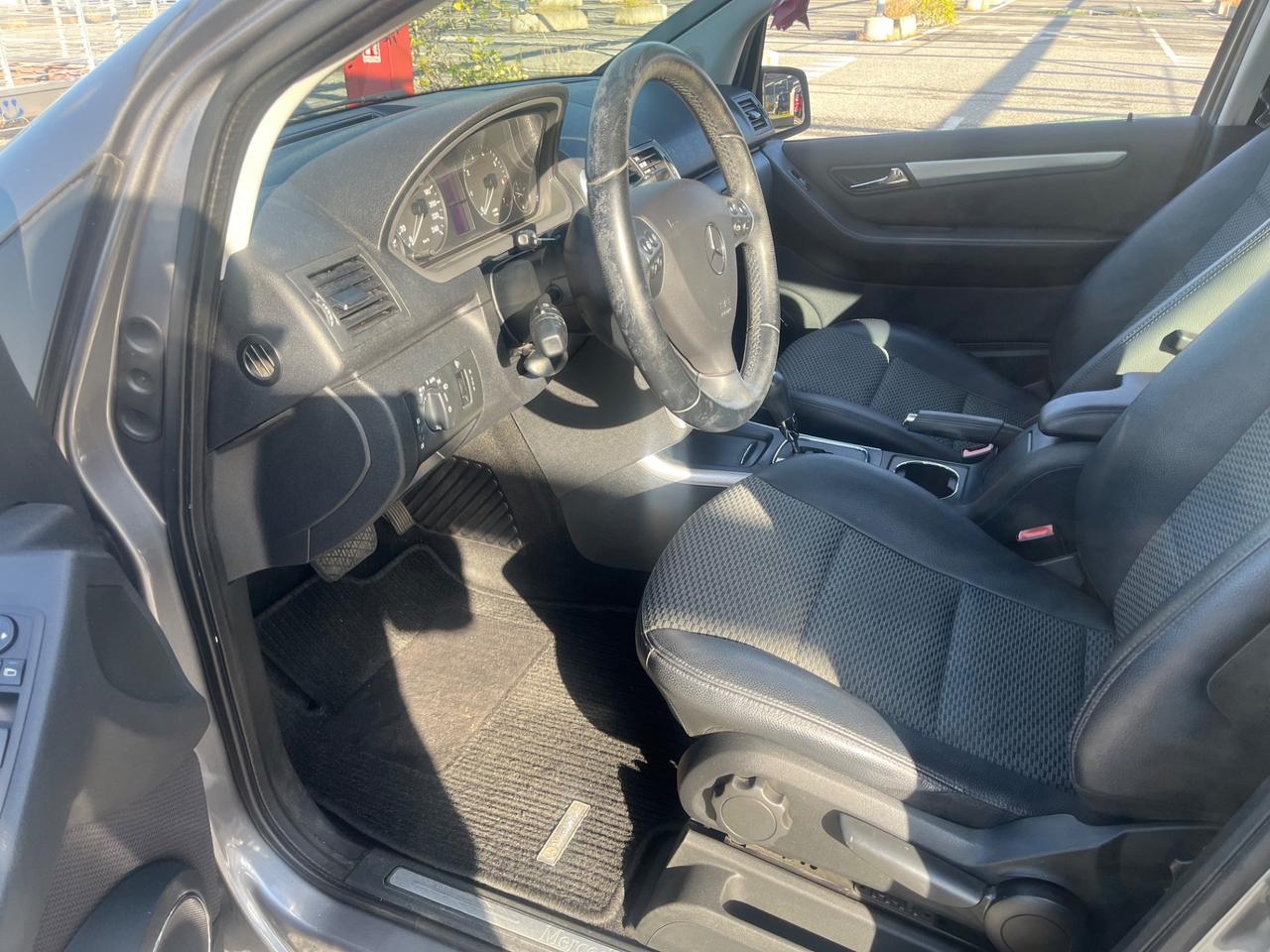 Mercedes-benz A 180 AUTOMATIC Special Edition