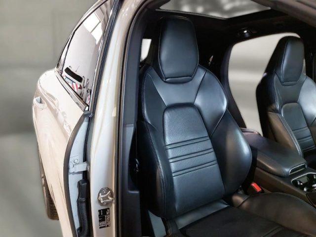 PORSCHE Cayenne 3.0 V6