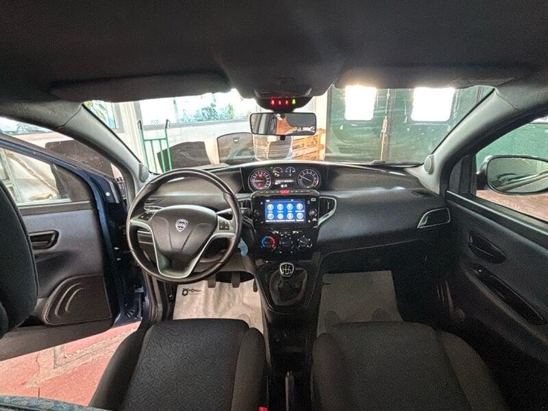 Lancia Ypsilon 1.0 FireFly 70cv Hybrid Gold