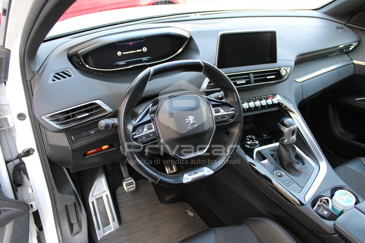 PEUGEOT 5008 BlueHDi 130 S&S GT Line