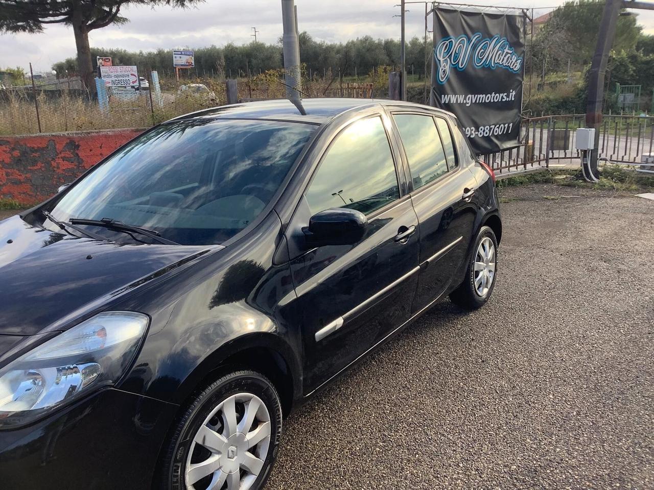 Renault Clio Yahoo per neopatentati