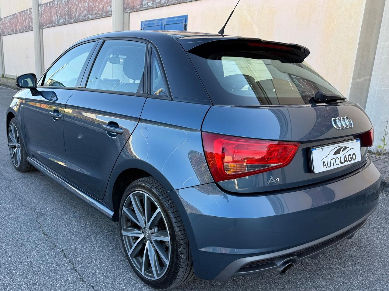 Audi A1 1.0 TFSI ultra S-Line