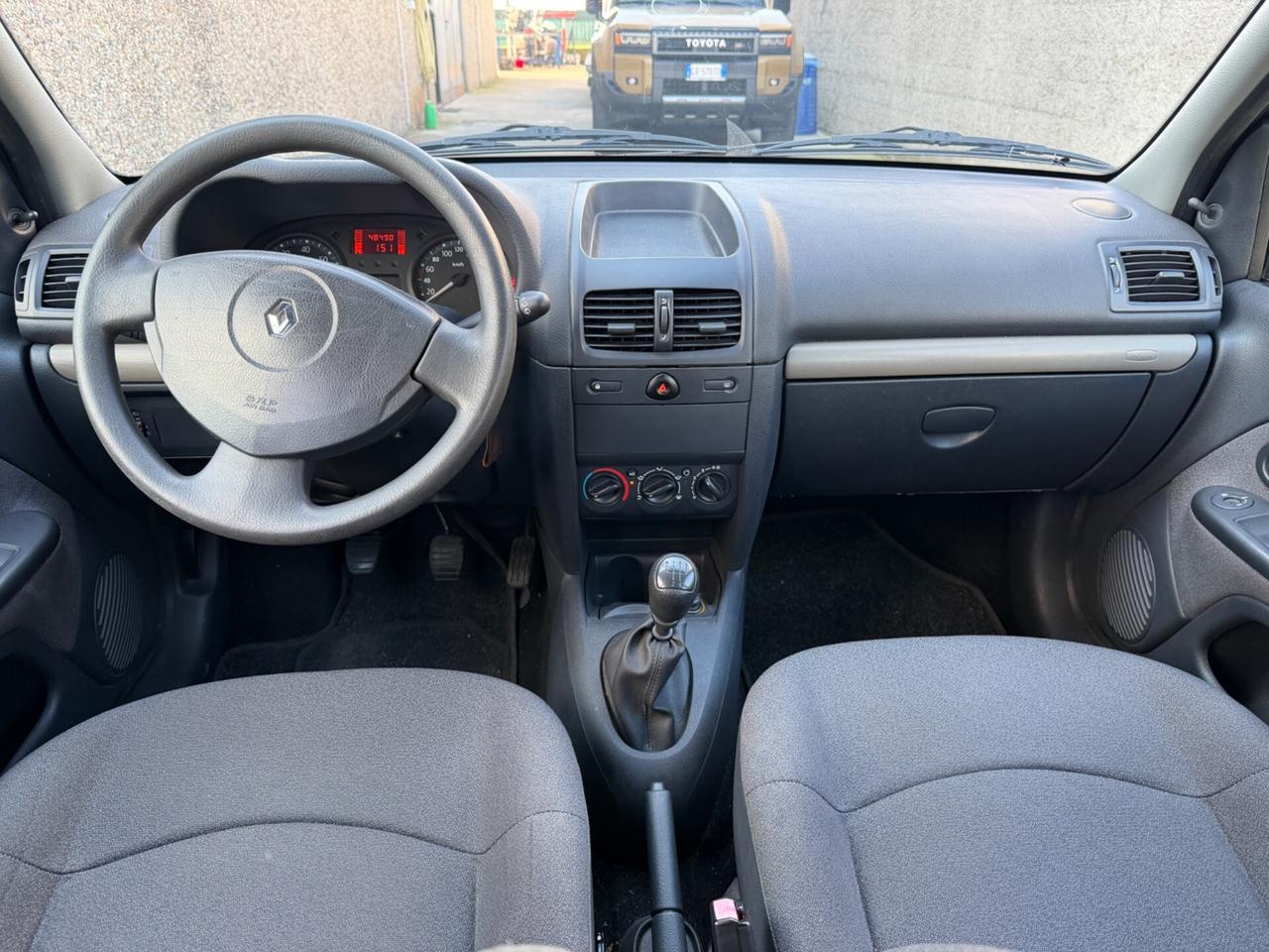 RENAULT CLIO 1.2 BENZINA CLIMA UNI PROP 48.000KM