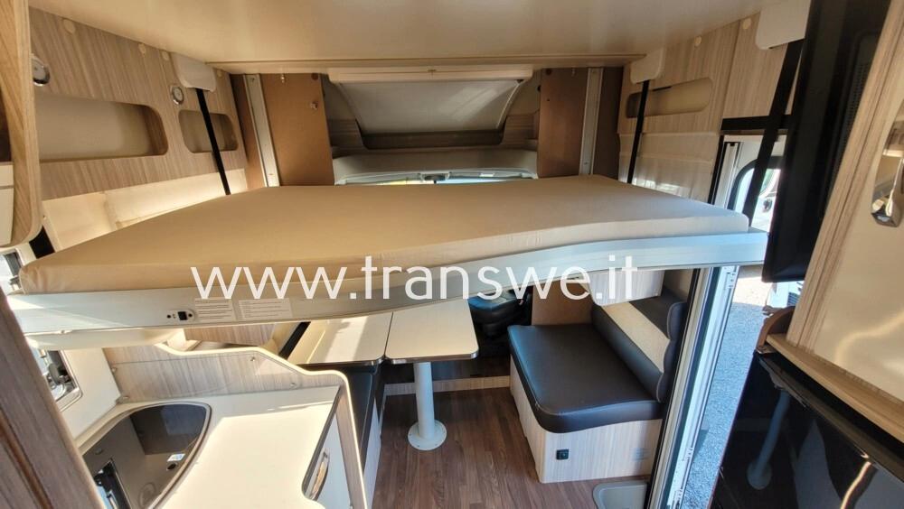 Elnagh T-Loft 532 con letti gemelli e dinette face to