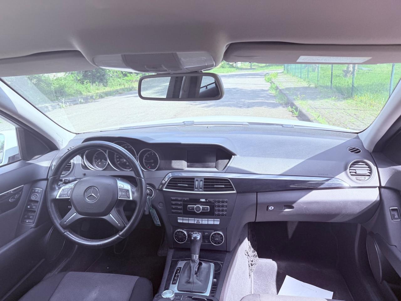 Mercedes-benz C 220 CDI - 150 MILA KM REALIIIIIIIII