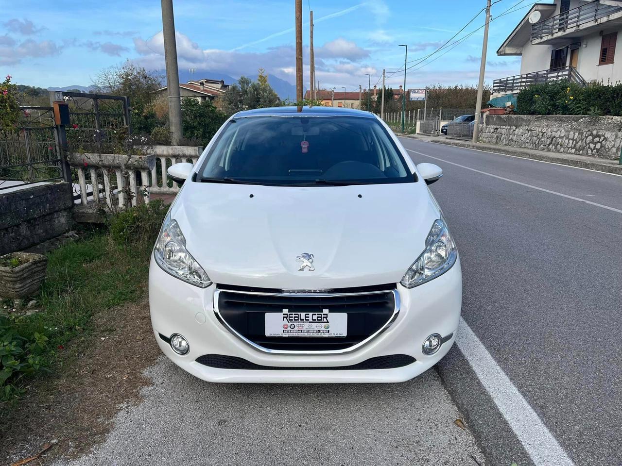 Peugeot 208 1.4 e-HDi 68CV AUTOMATICA 5 porte Active