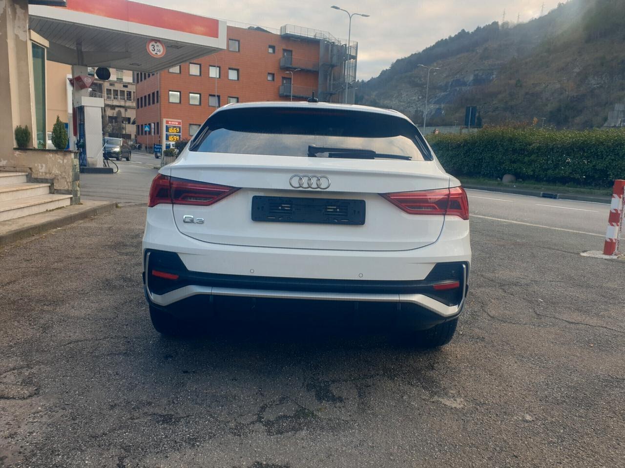 Audi Q3 SPB 35 TFSI S tronic line