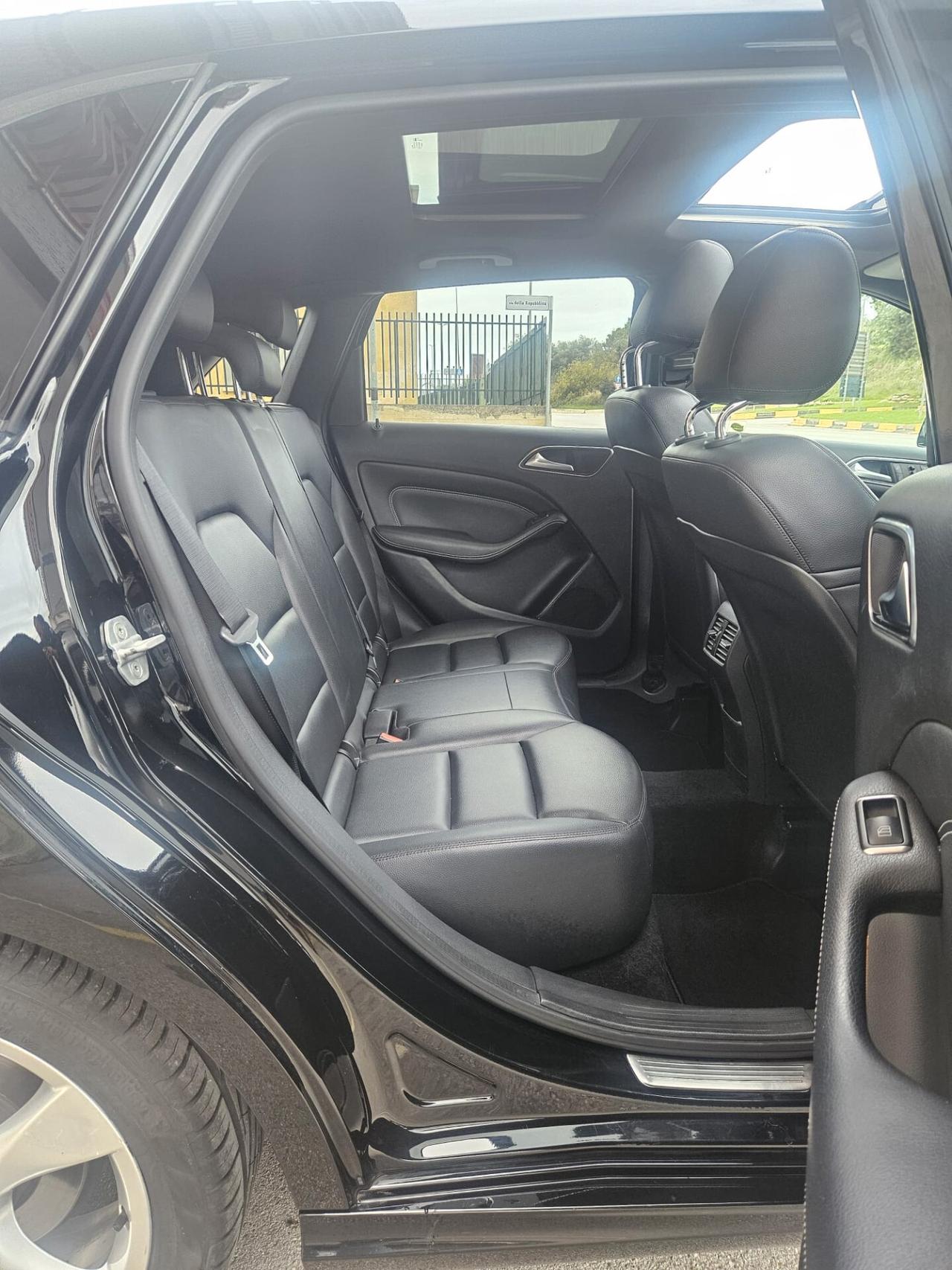 Mercedes Classe B 180 CDI PREMIUM TETTO APRIBILE