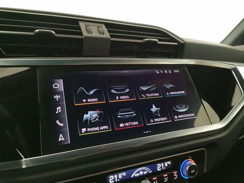 Audi Q3 40 2.0 tfsi Identity Black quattro s-tronic