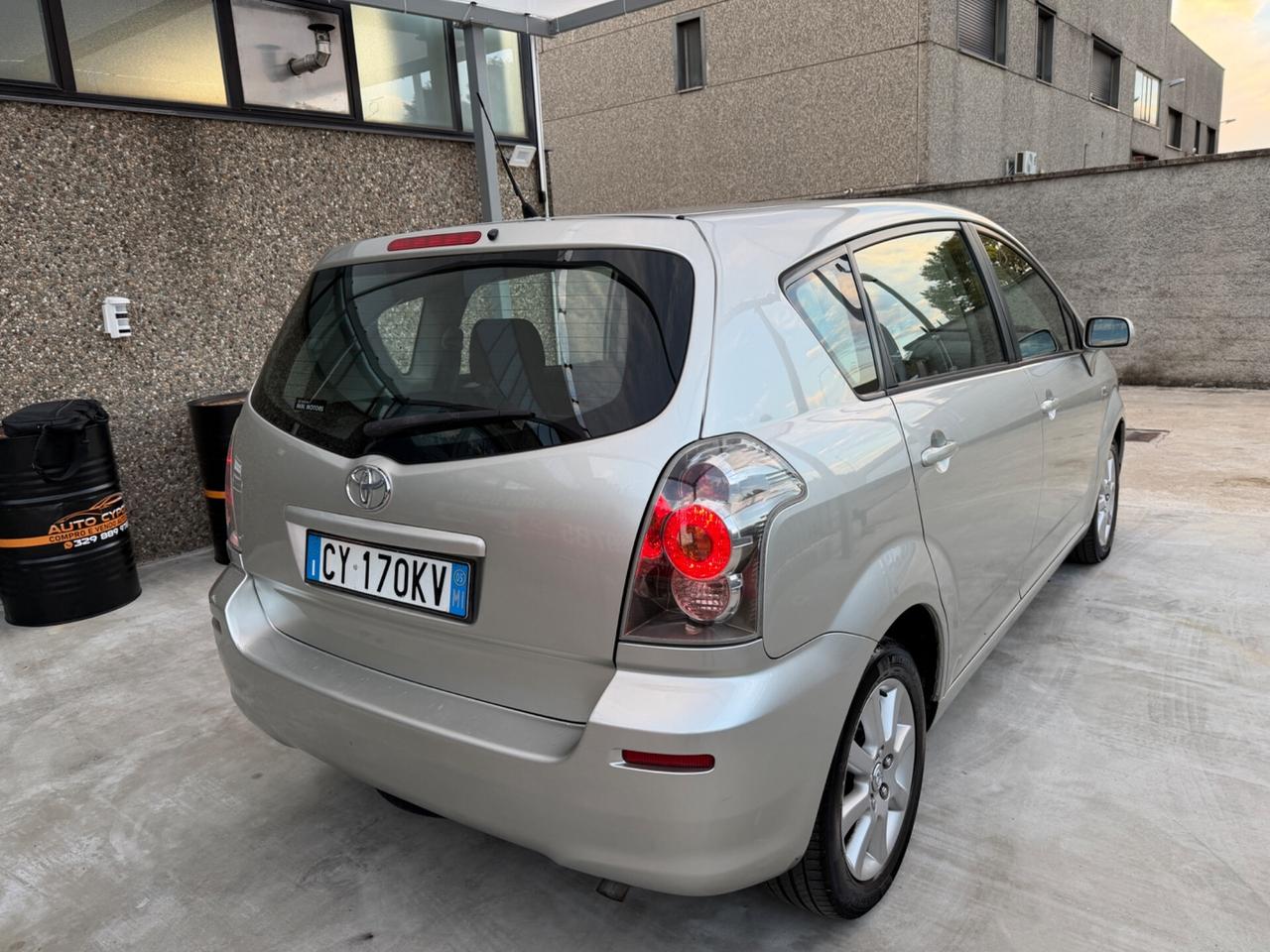 Toyota Corolla Verso 1.6 benzina euro4 neopatentati