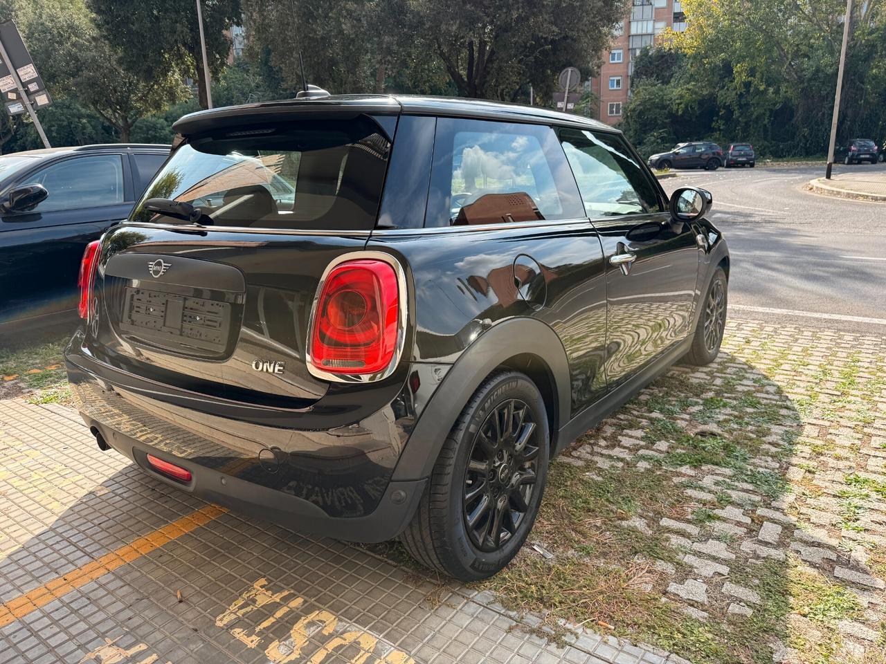 Mini One 1.5 MINI YOURS, Neopatentati, Pari al nuovo.
