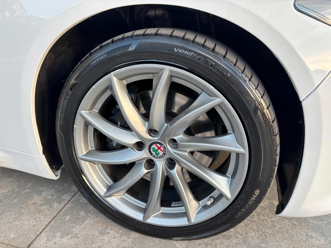 Alfa Romeo Giulia 2.2 Turbodiesel 210 CV Q4 Veloce
