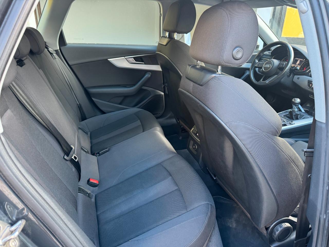 Audi A4 Avant 2018 2.0 TDI 190 CV quattro