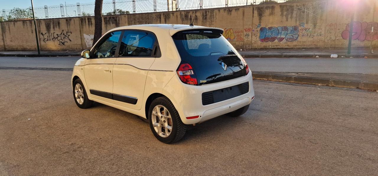 Renault Twingo SCe EDC Intens