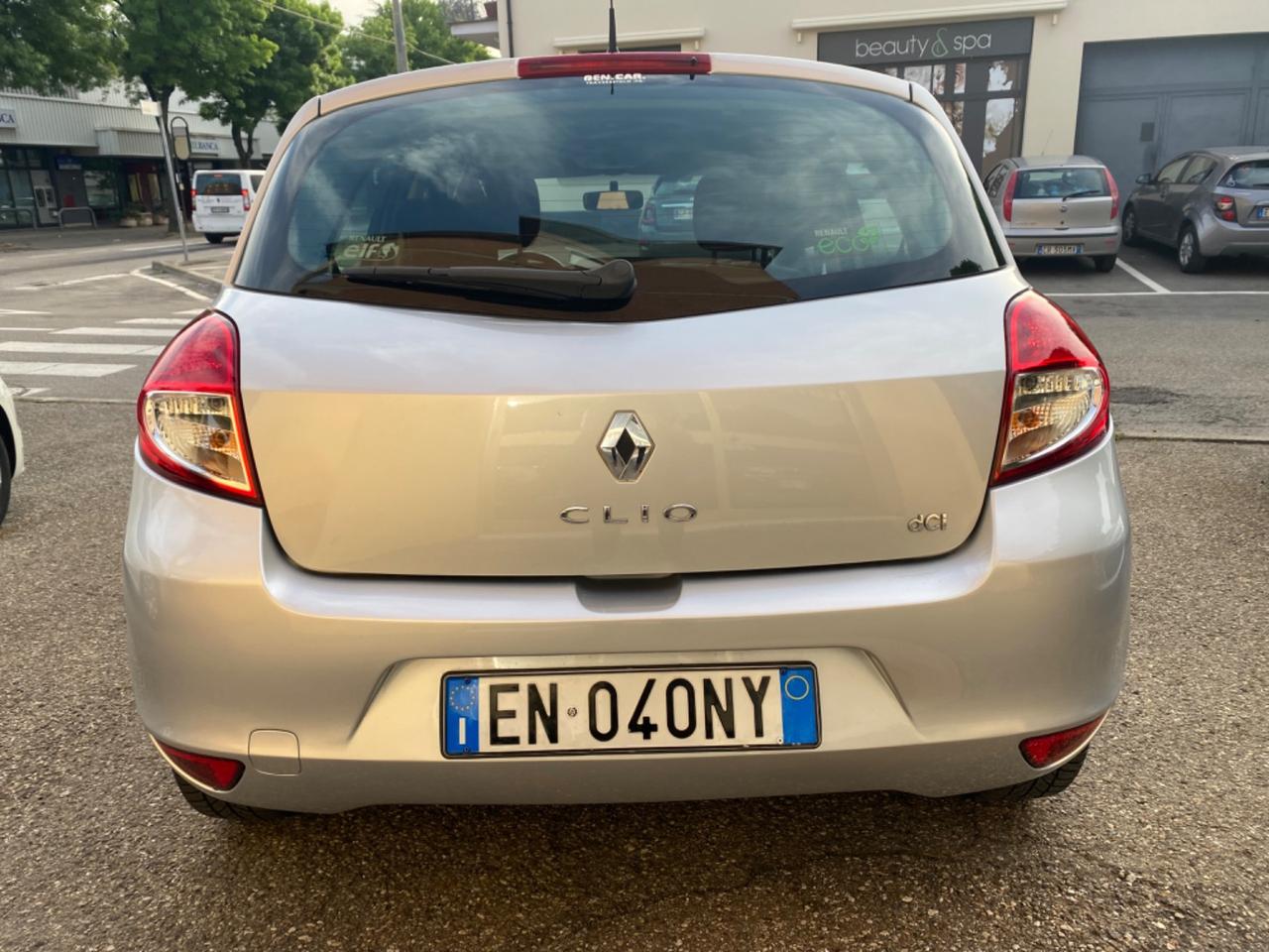 Renault Clio 1.5 dCi 75CV 5 porte Yahoo! NEOPATENTATI!!!