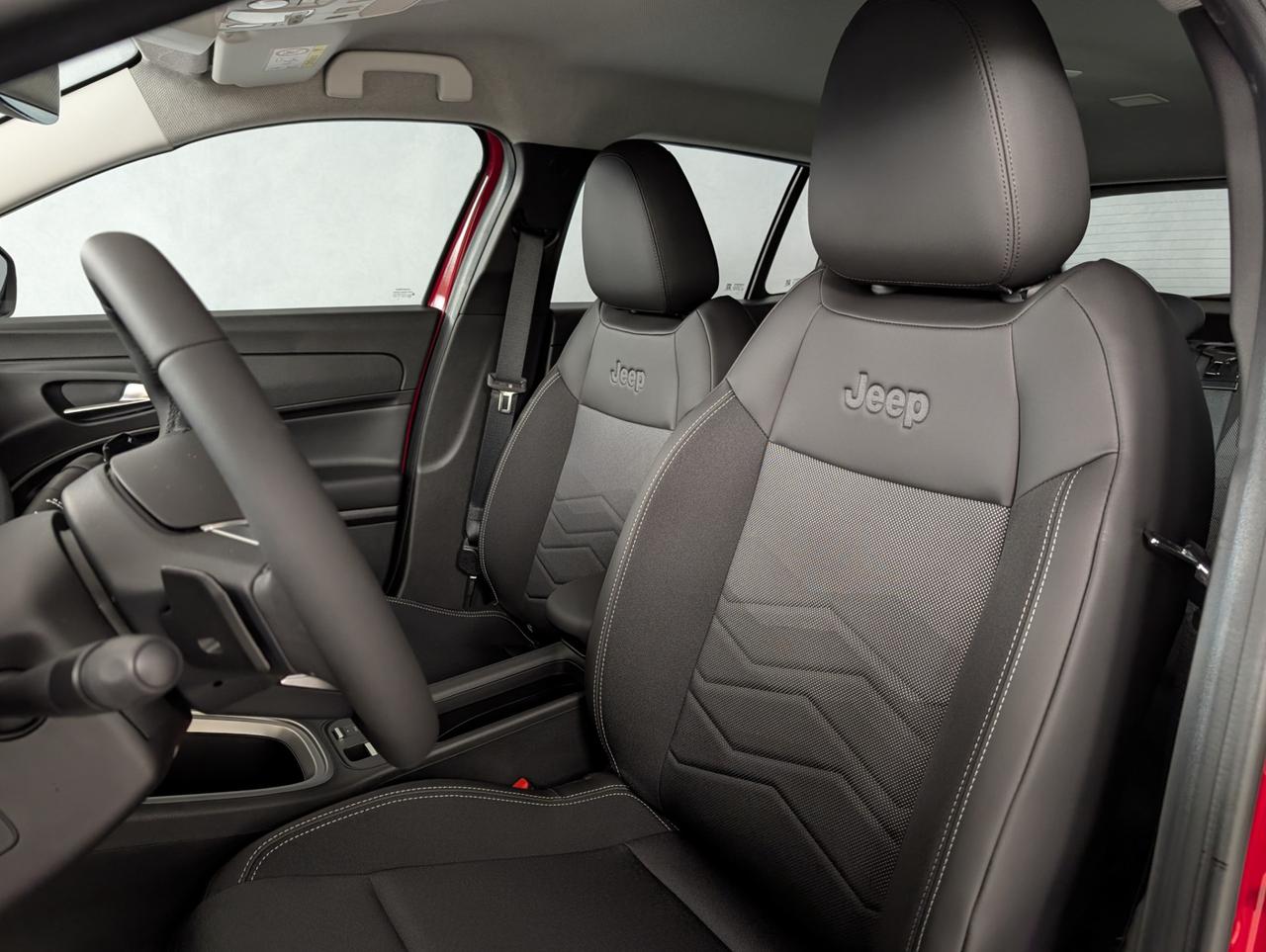 Jeep Avenger 1.2 Turbo E-Hybrid 110cv eDCT6 Altitude