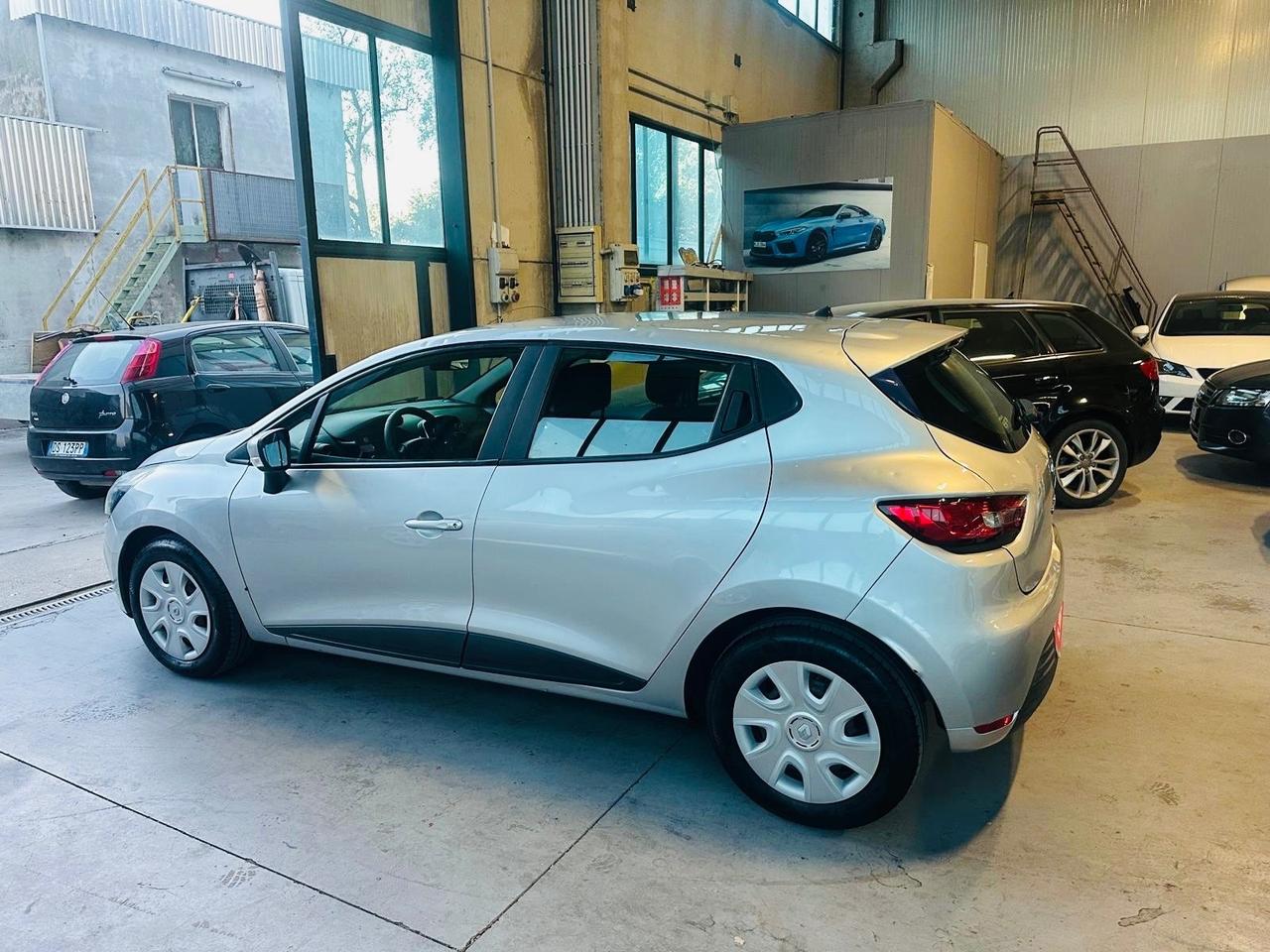 Renault Clio 1.2 75 CV 5 porte Duel2