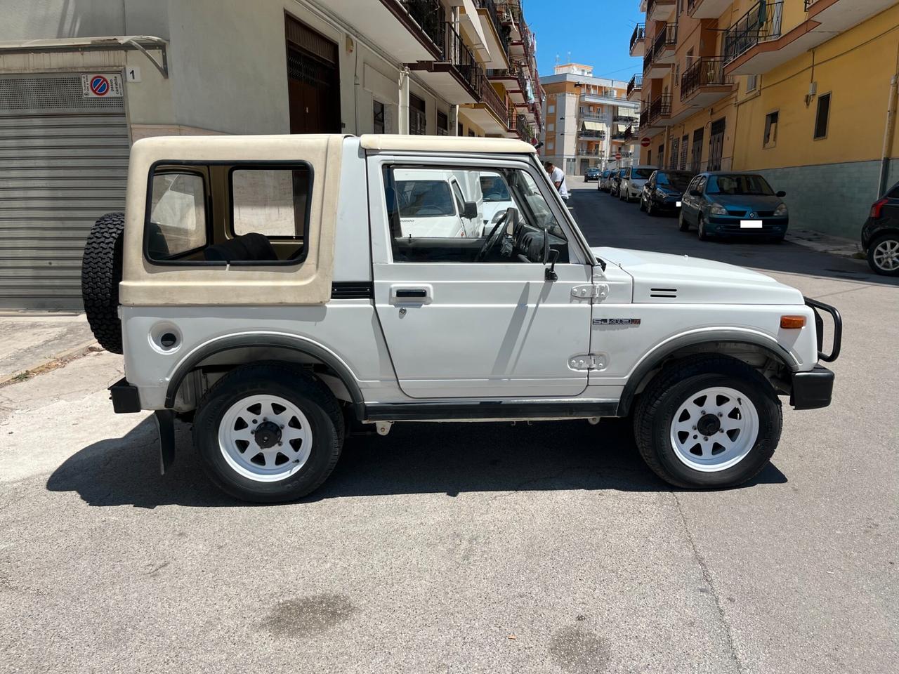 Suzuki SJ 413 SJ413