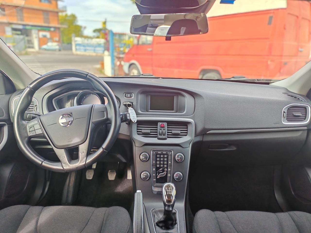 Volvo V40 D2 1.6