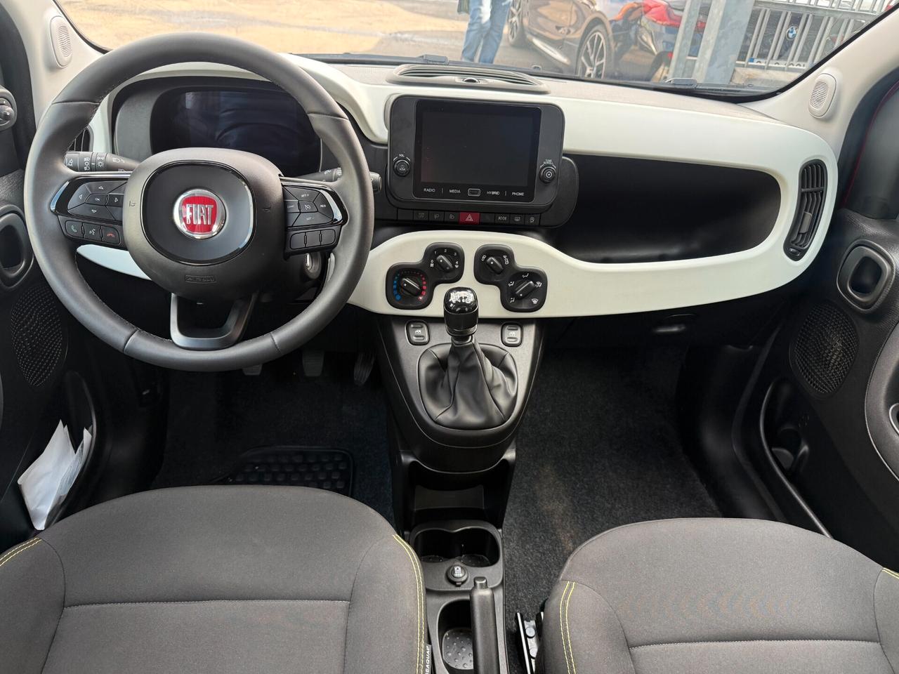 Fiat Panda Cross 1.0 FireFly S&S Hybrid (15000 KM)