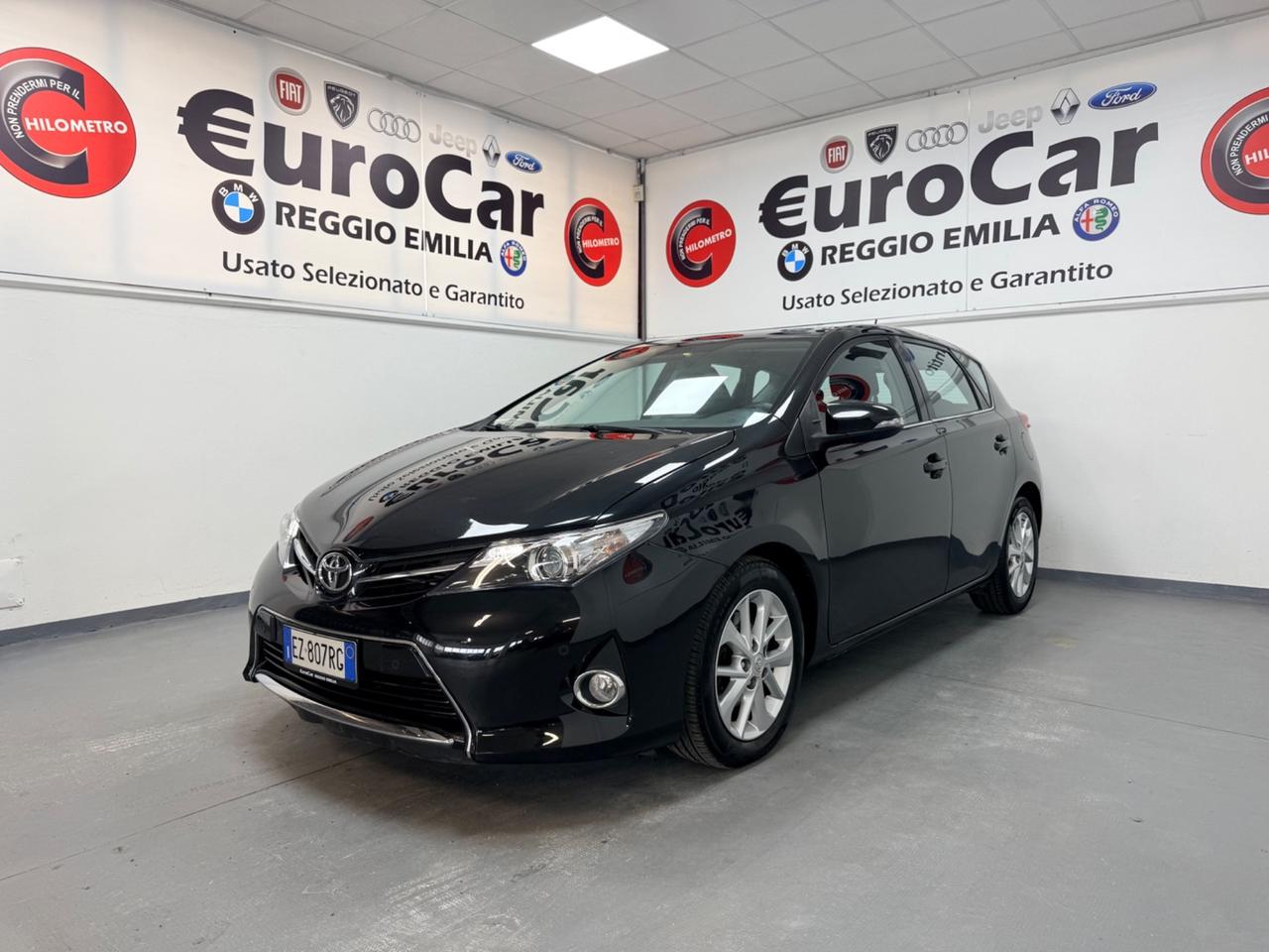 Toyota Auris 2.0 D-4D 124cv 05/2015 Neopatentati Euro 5B
