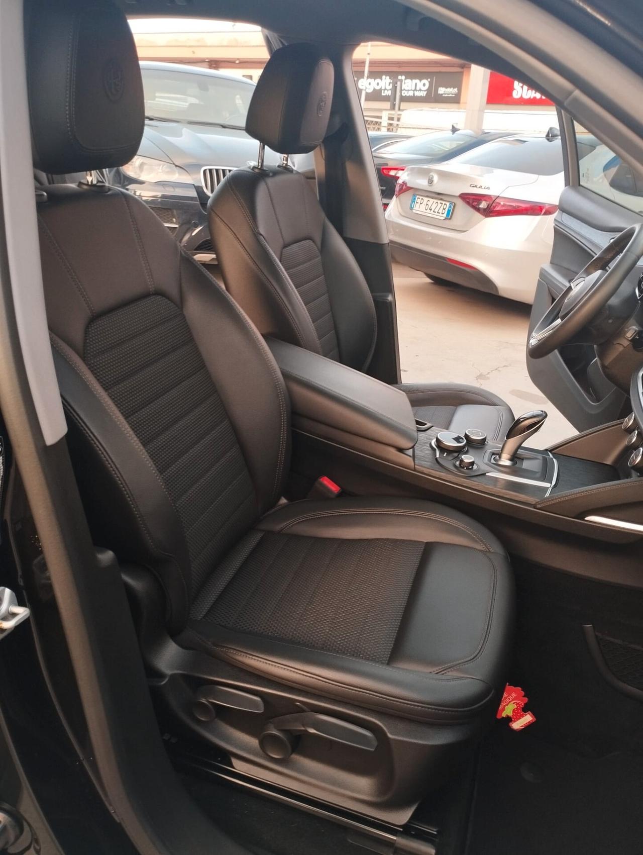 Alfa Romeo Stelvio 2.2 Turbodiesel 190 CV AT8 Q4 Executive