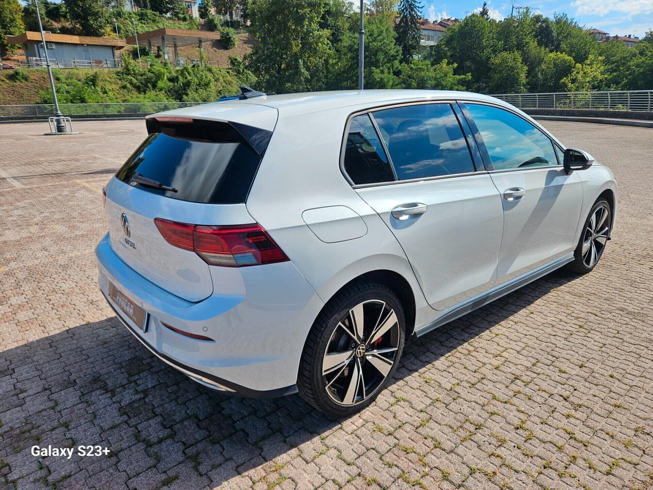 Volkswagen Golf GTE HYBRID elettrica/benzina