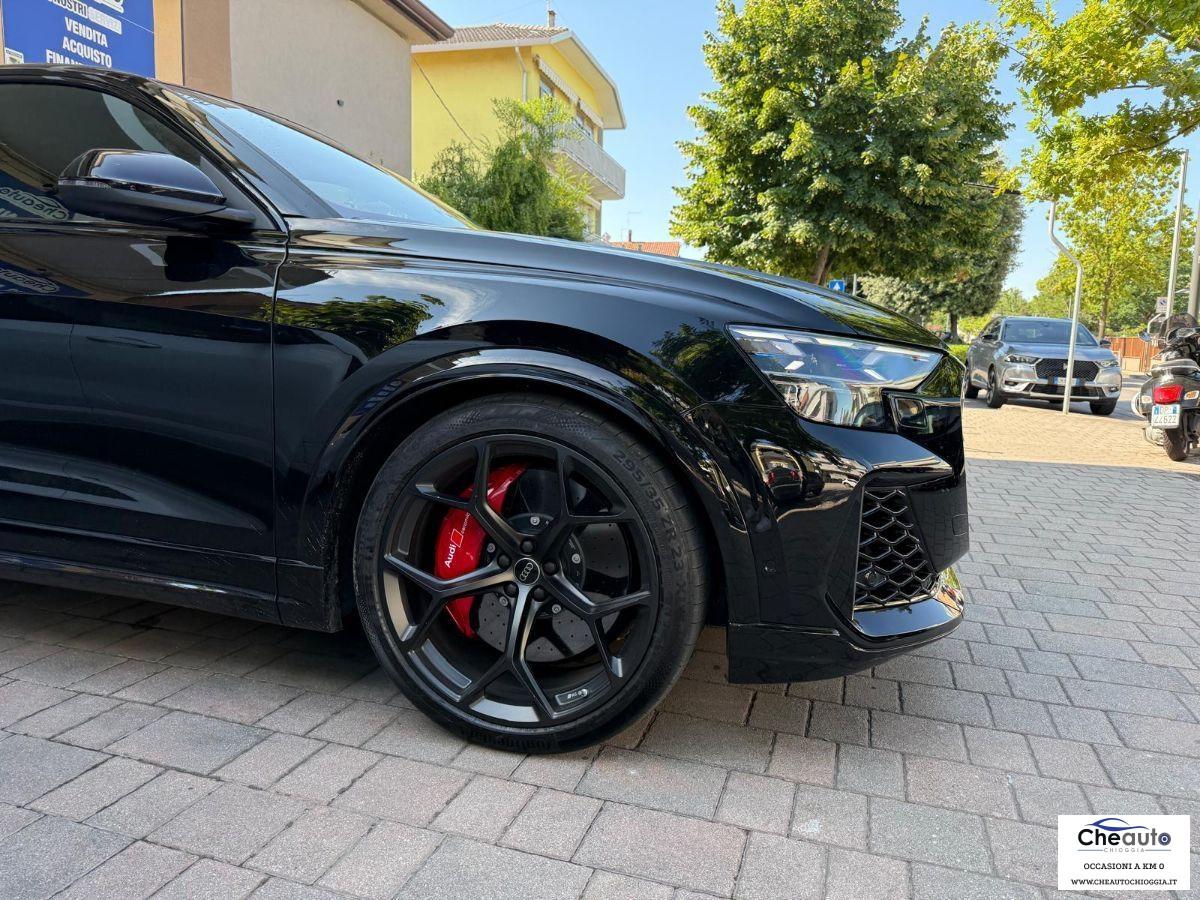 AUDI - RSQ8 - RS Q8 TFSI V8 quattro tiptr. Performance