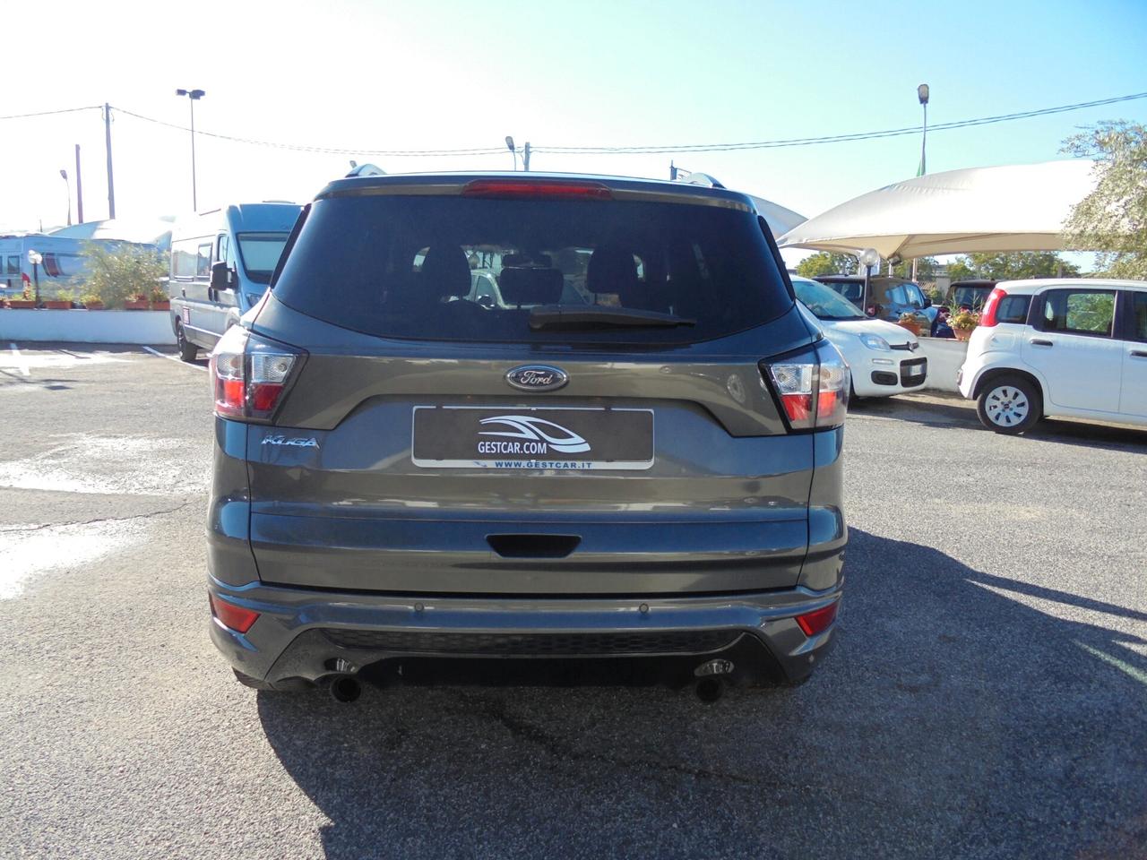 Ford Kuga 1.5 TDCI 120 CV S&S 2WD ST-Line