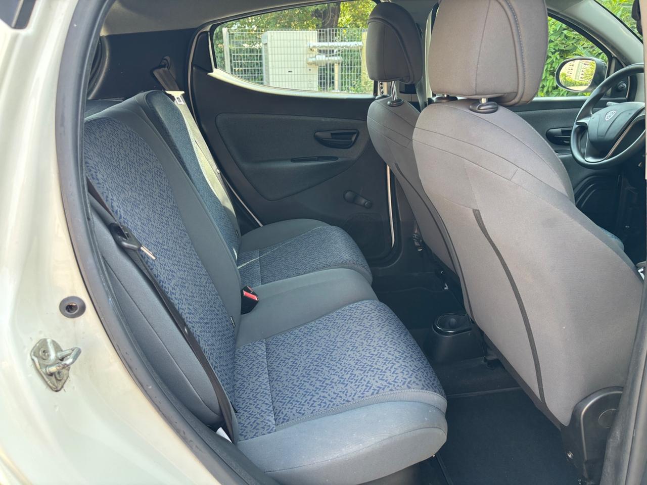 Lancia Ypsilon Hybrid (con soli 108000km)