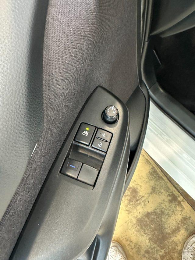 TOYOTA Yaris 1.0 5 porte Active - Telecamera - Carplay - IVA