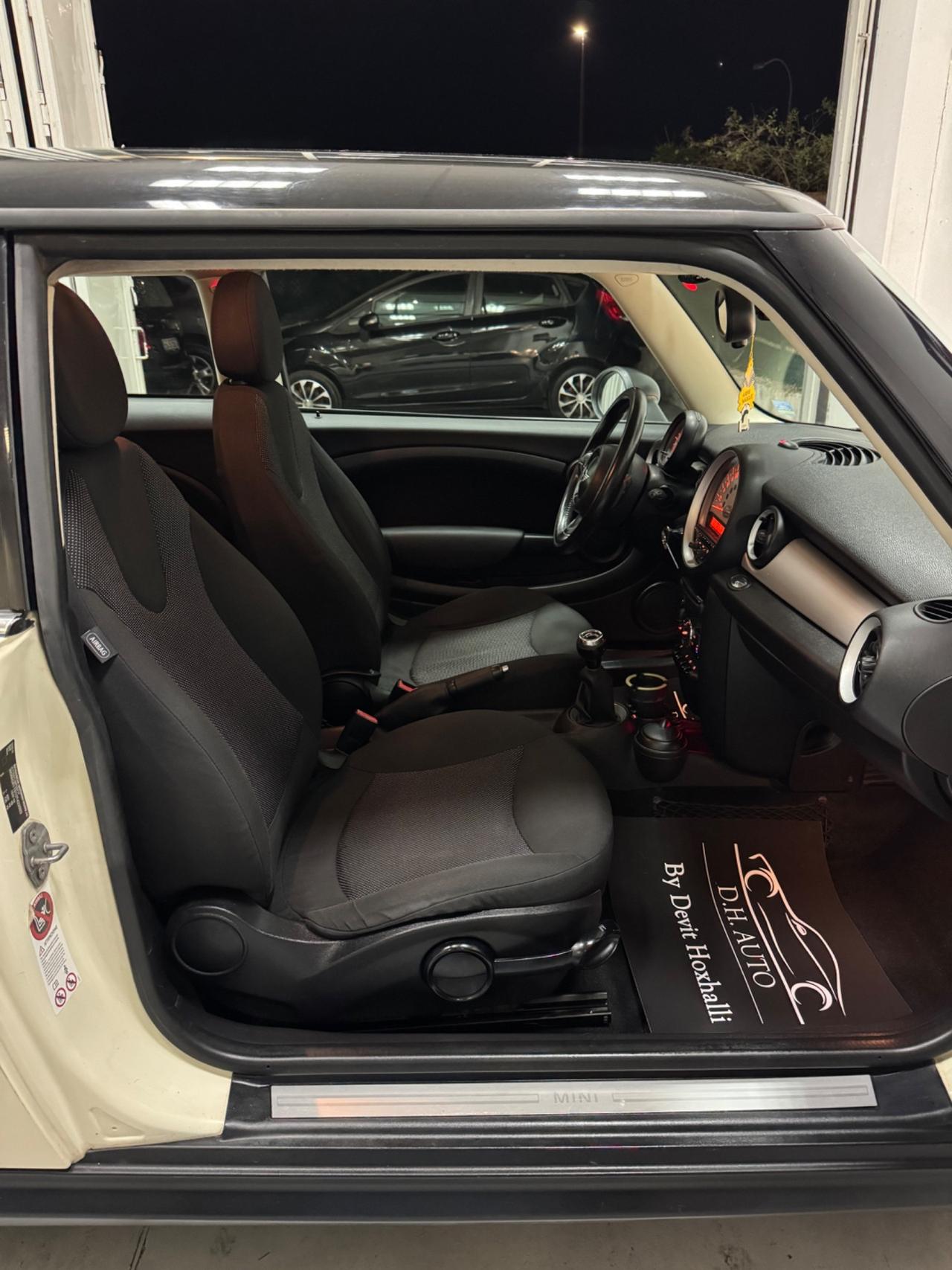 Mini 1.6 16V One (55kW)