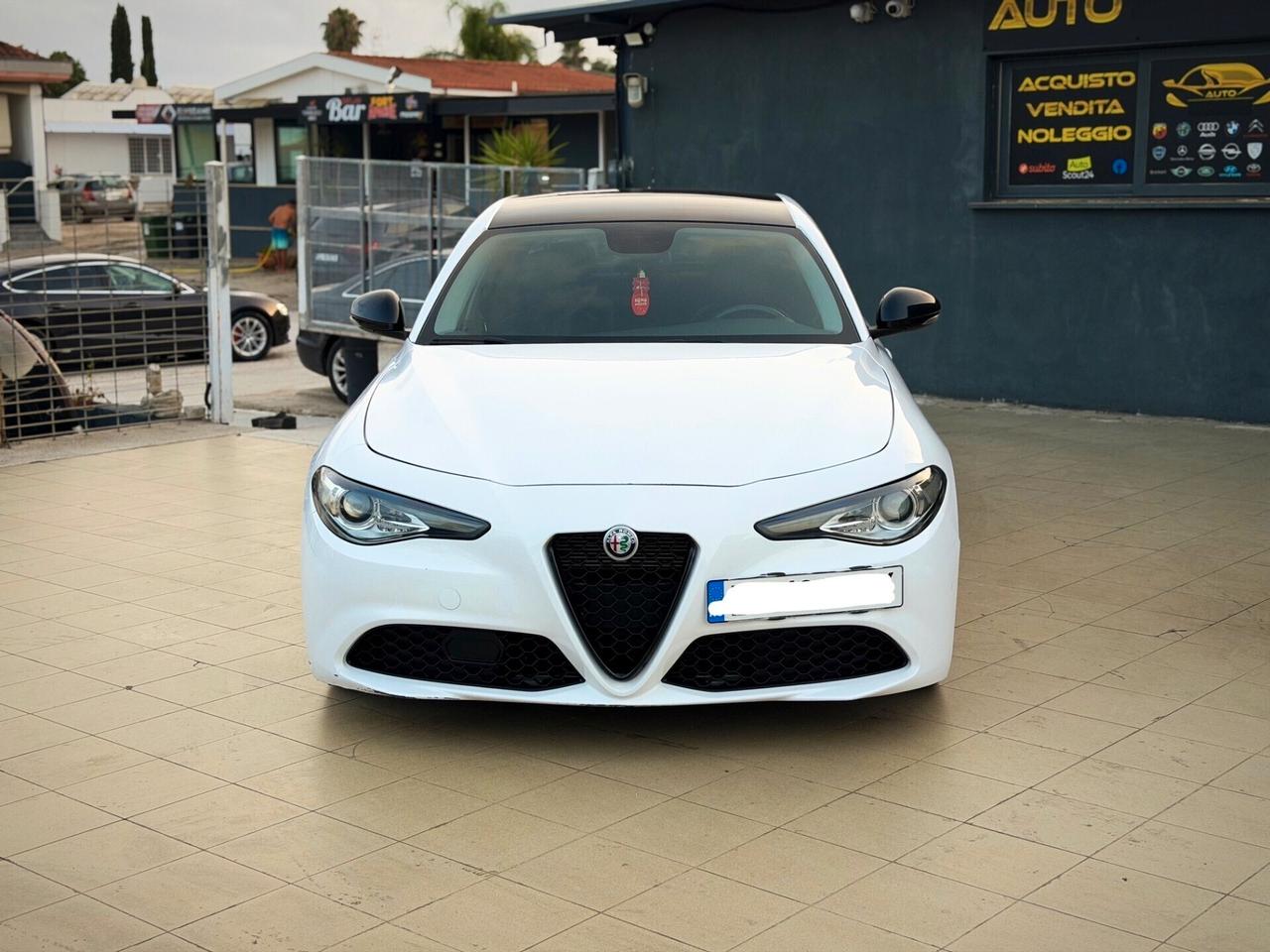 Alfa Romeo Giulia 2.0 Turbo 280 CV AT8 AWD Q4 Veloce