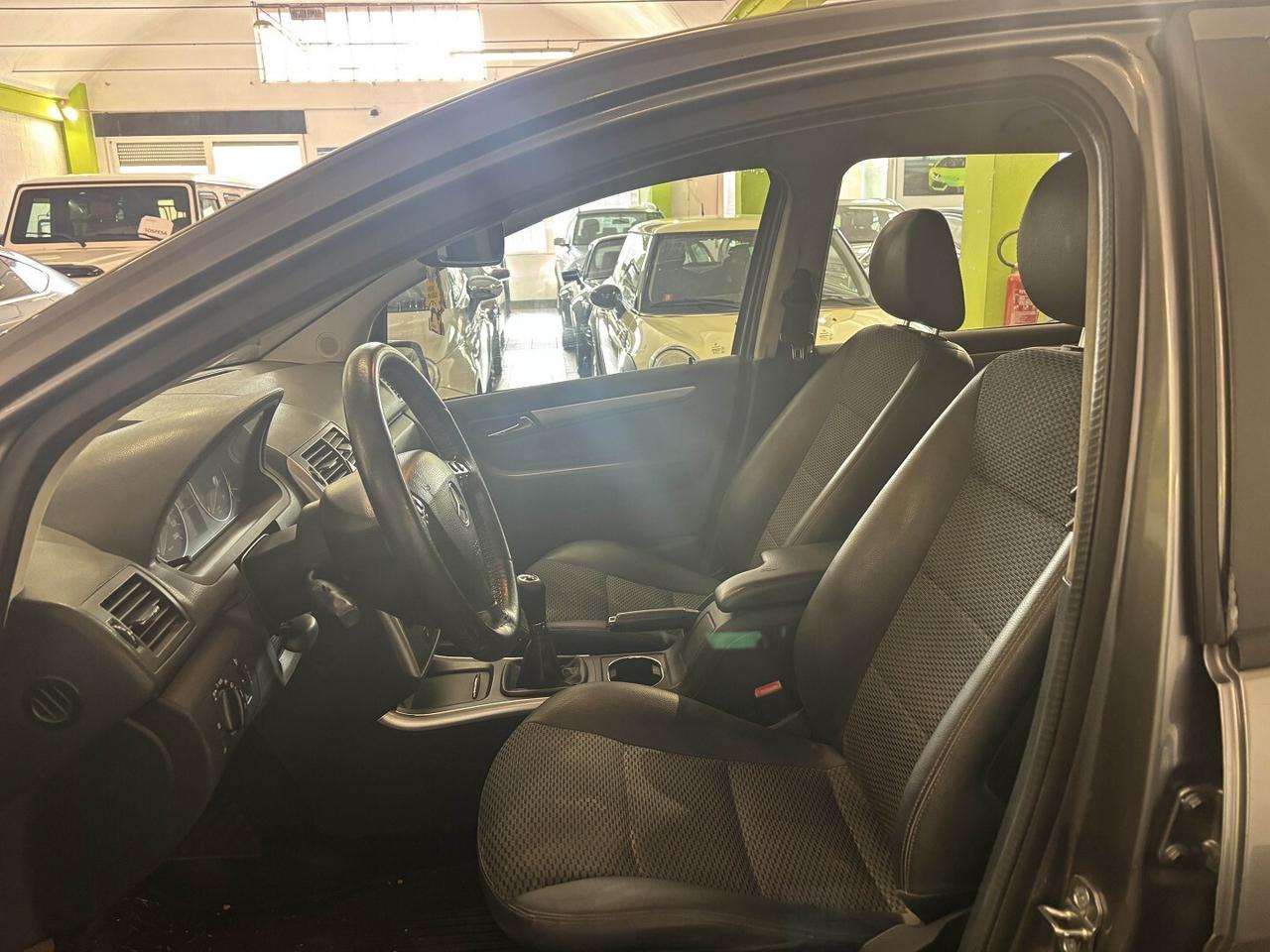 MERCEDES BENZ A 160 BlueEFFIENCY Special Edition