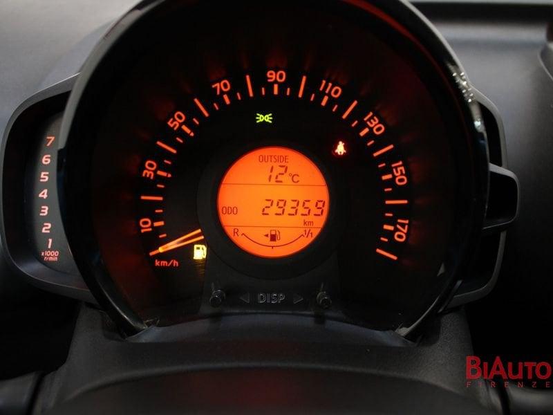 Toyota Aygo Aygo 5p 1.0 x-play my15