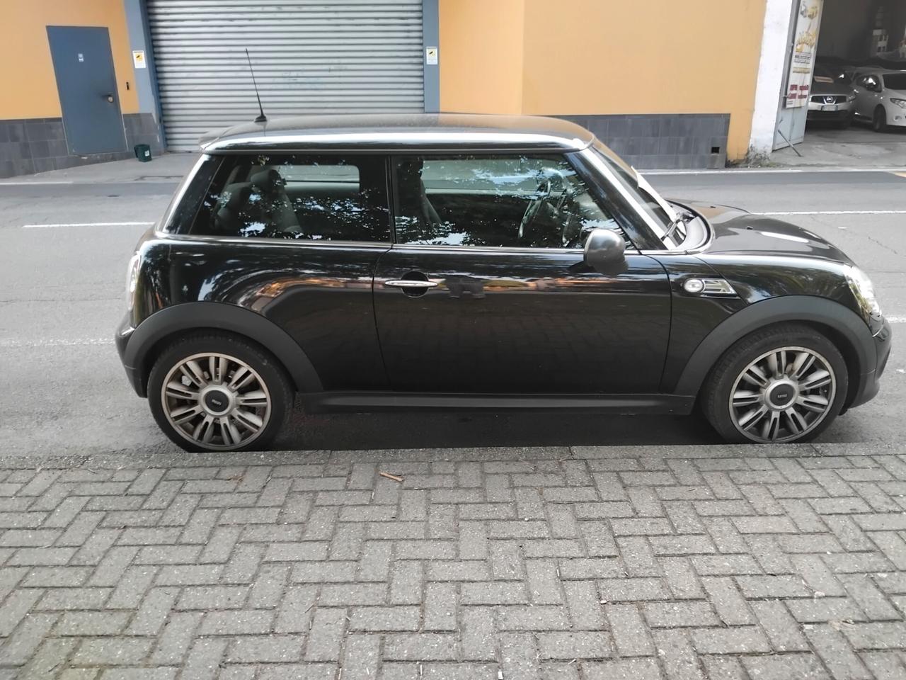 Mini Cooper Coupe 1.6 John Works Coupéb2012