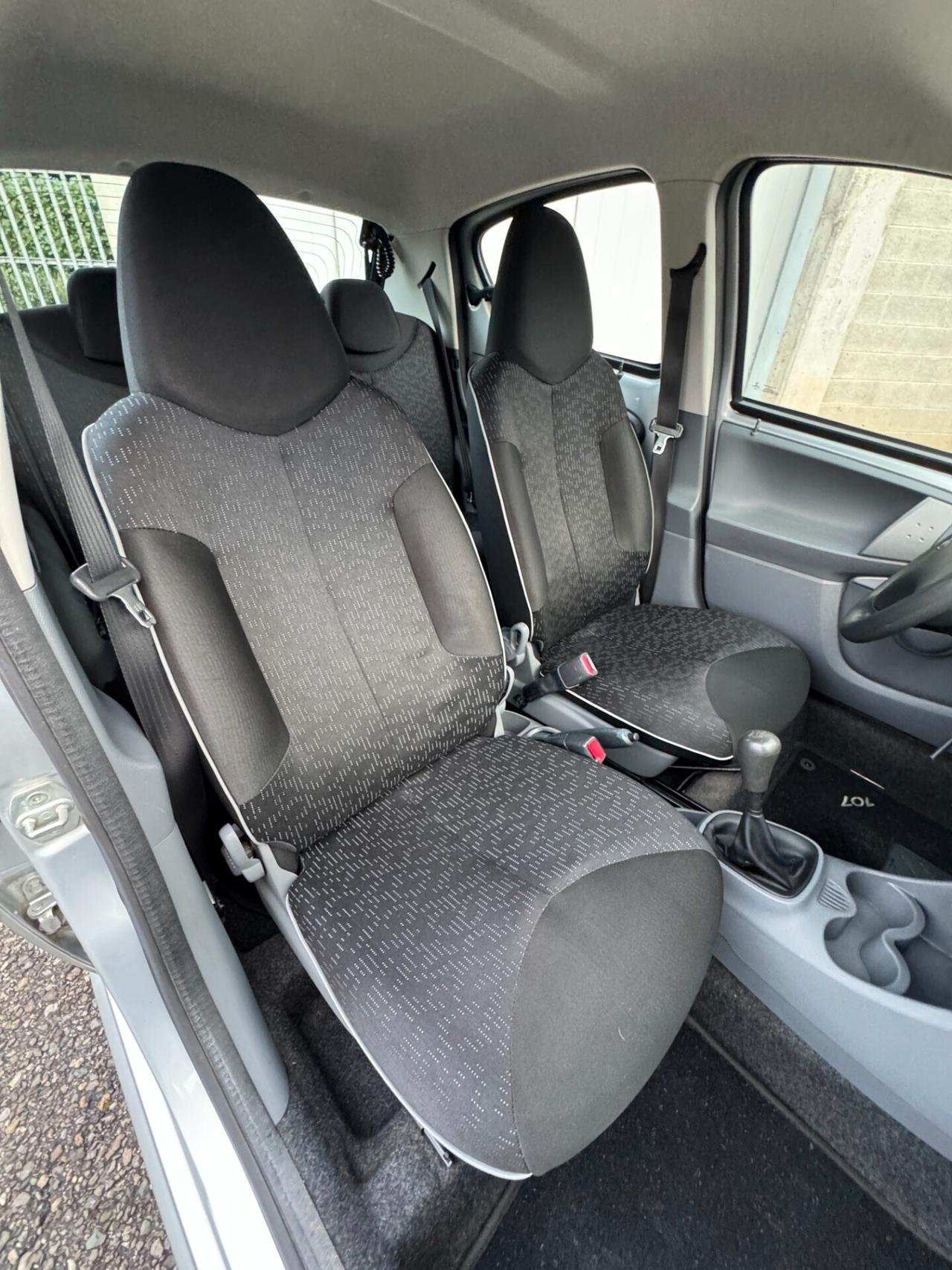 Peugeot 107 1.0 50kW 5P Benz Allure